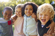 Kind mit Eltern für tollen Werbedreh gesucht! Kind mit Eltern für tollen Werbedreh gesucht!