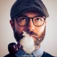 Marco Furgler, Pfeife rauchend, als wäre er Sherlock Holmes.